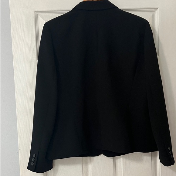 Kasper Black Blazer - Picture 5 of 6